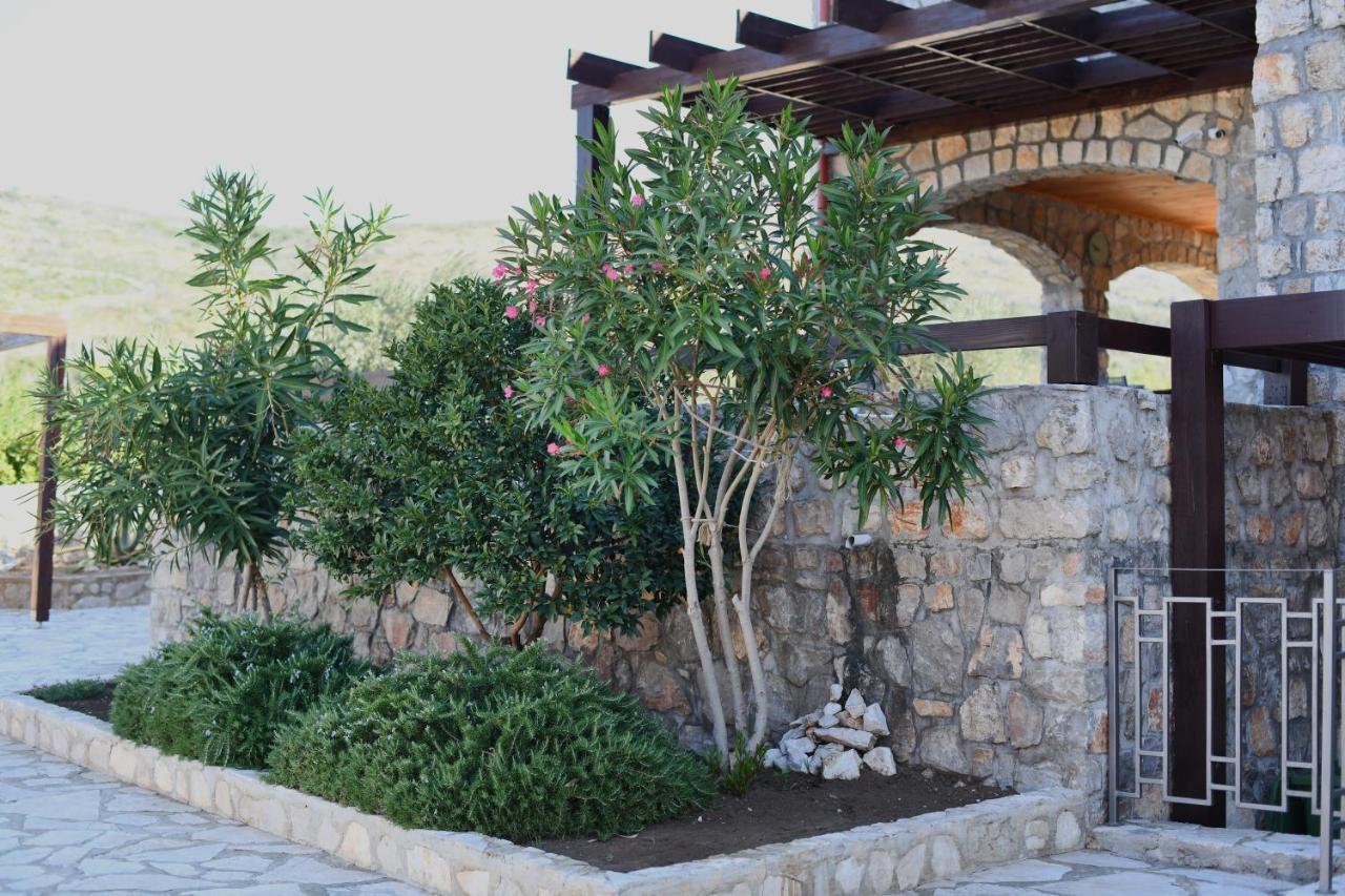 Villa Ariel لوستيكا المظهر الخارجي الصورة